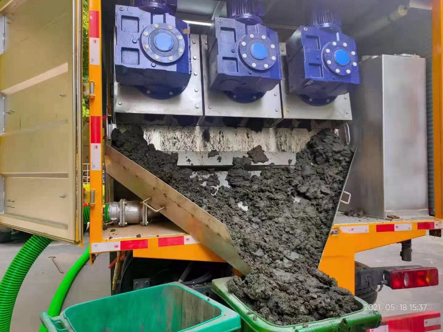 伊宁县化粪池清掏城市维护站-泥浆净化干湿分离处理